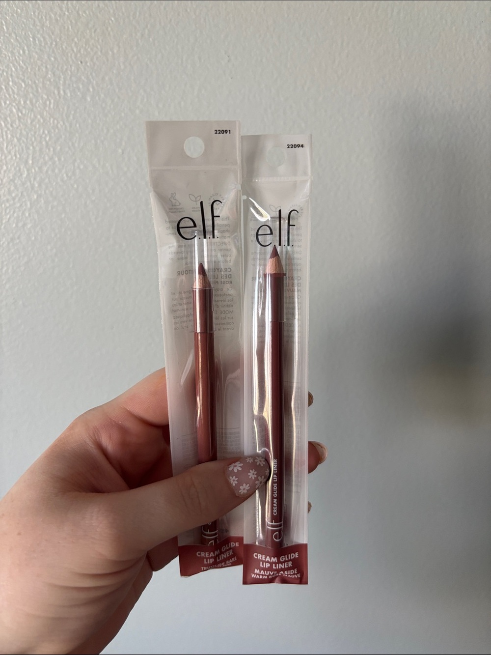 New- elf lip liner bundle